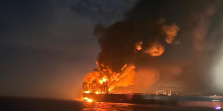 Bitan presedan: Ukrajina pogodila dva tankera s ruskom naftom kod obale Turske