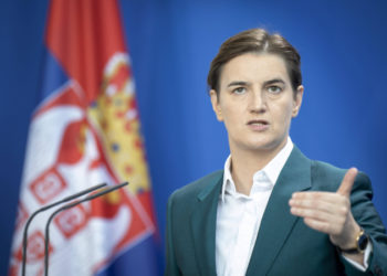 Brnabić izbjegavala pitanje o nestalima: ‘A što je s Thompsonom i 400 tisuća ljudi koji viču ZDS?’