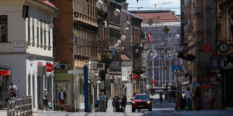 Brojne ulice u Zagrebu u četvrtak ostaju bez struje: Na nekim adresama je neće biti 10 sati