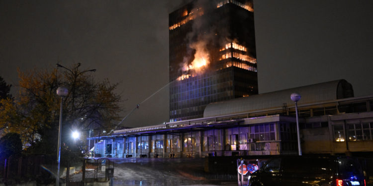 Cure informacije o grupici koja je ušla u Vjesnik prije požara: Moguće je da nije kvar