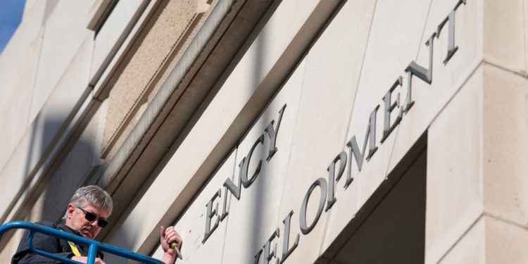 DOGE odbacuje ‘lažni’ Reutersov izvještaj o zatvaranju — RT World News