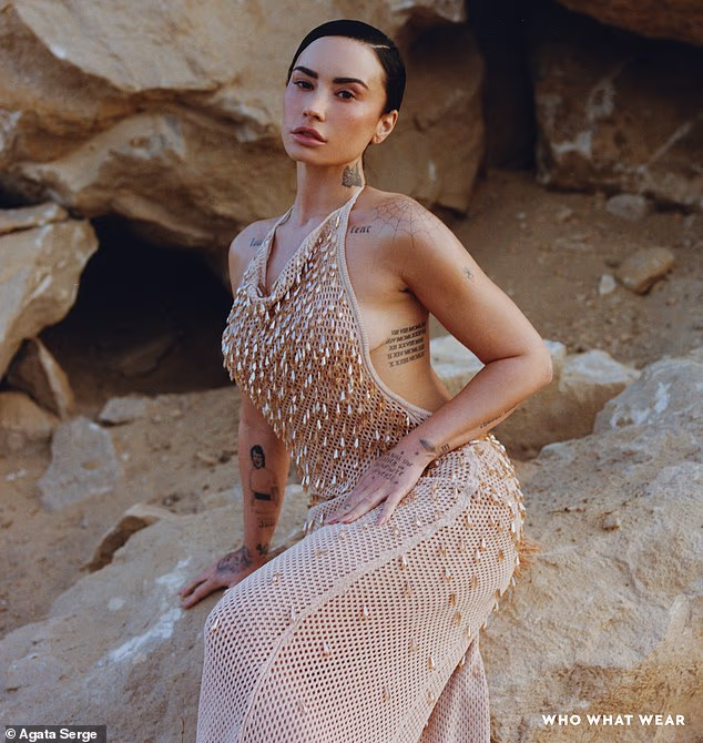 Demi Lovato pokazuje svoj nevjerojatan gubitak težine na rizičnom snimanju nakon što je potaknula glasine o Ozempicu