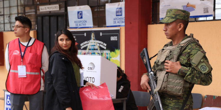 Ekvadorci odbijaju povratak američkih baza — RT World News