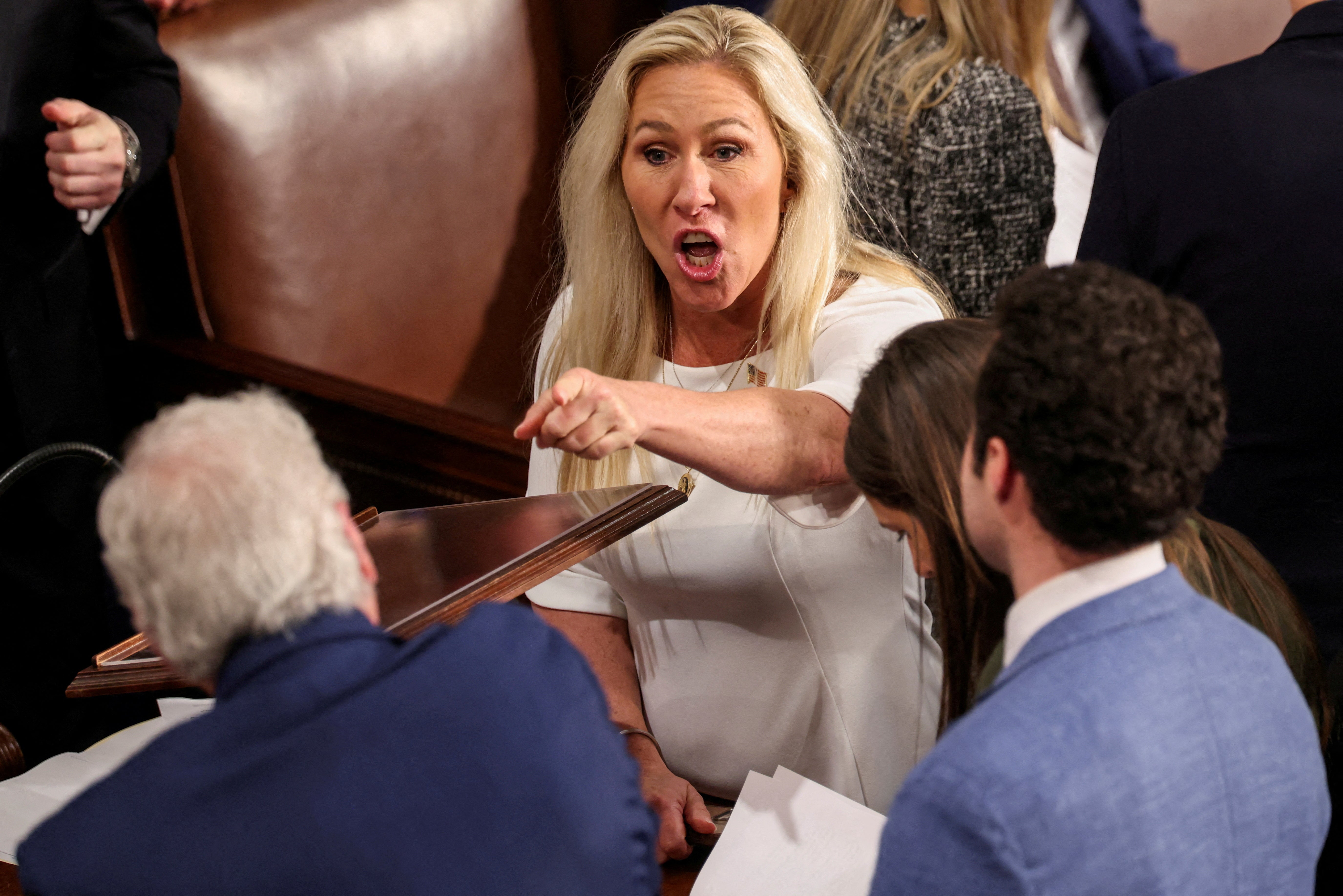 Greene je pokazala spremnost da izazove svoje kolege iz GOP-a o pitanjima uključujući Izrael, Ukrajinu, pristupačnost, zdravstvenu skrb i nedostatak ženskog vodstva u Zastupničkom domu.