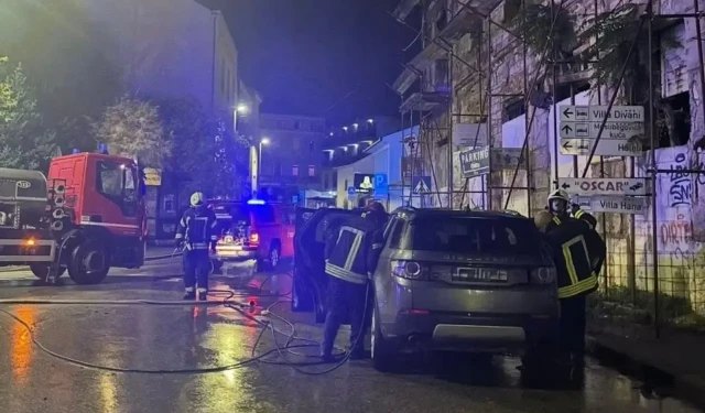 FOTO Automobil planuo u Mostaru, uzrok požara još nije poznat