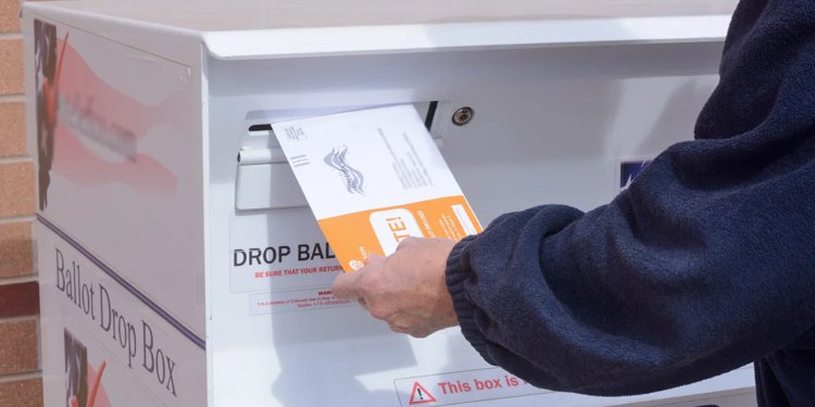 Gradonačelnik iz Meksika optužen za nezakonito glasovanje na izborima u Kansasu