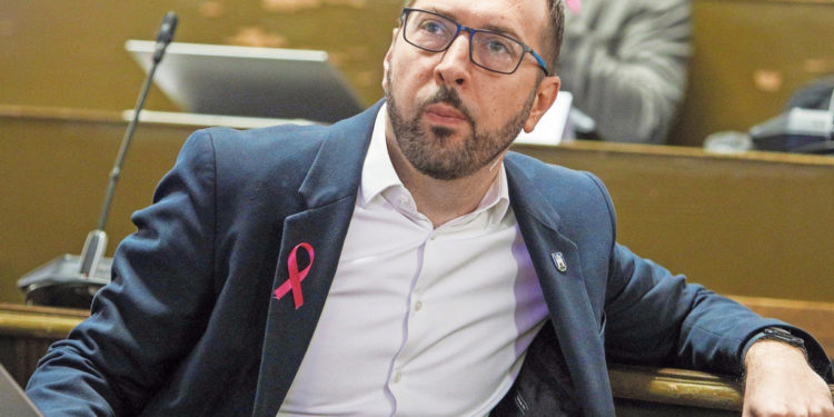 Guraju ga u prvi plan kao čelnika ljevice: Tomaševićeva radikalizacija opasna je za sve