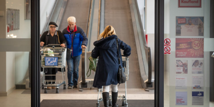 Hrvate pitali koji je trgovački lanac najgori, većina se brzo složila: ‘Muhe lete, neugodan miris’
