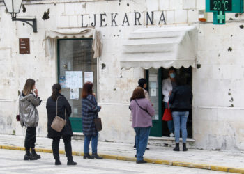 Hrvati uskoro možda neće moći do najvažnijih lijekova, dr. Hebrang alarmira: ‘Otišlo se preko ruba’