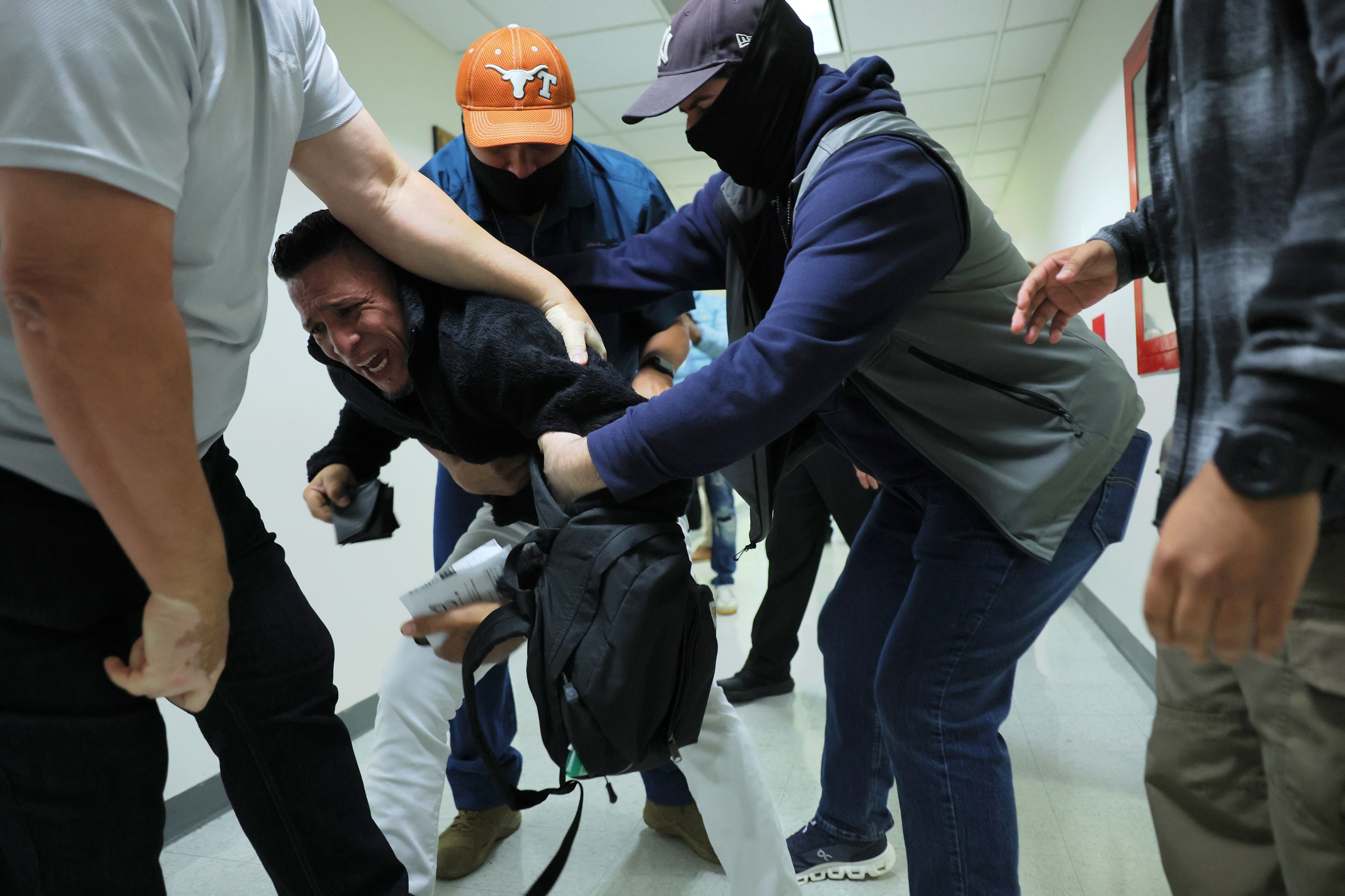 Trumpova administracija već je pojačala uhićenja imigranata u New Yorku, gdje su hodnici imigracijskog suda na Manhattanu postali žarište predsjednikove agende masovne deportacije