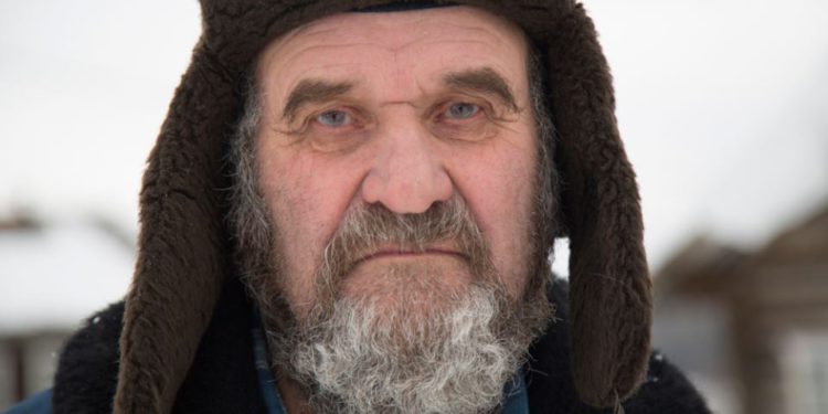 Igor izgubio obje noge, pa otišao u šumu: Pazite u čemu on živi