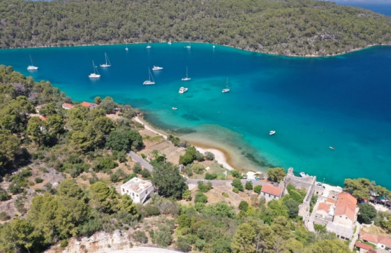 Istraživanje podmorja misteriozne palače na Mljetu: Pripada kasnoj antici, a u kamenom dobu se tu vjerojatno nalazilo naselje!