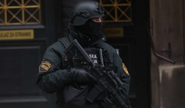 Izvršeni pretresi na fakultetima u Sarajevu