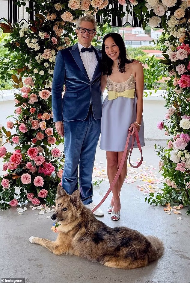 Jackass zvijezda Johnny Knoxville vjenčao se s vrlo iznenađujućom službenicom… nakon razvoda prije godinu dana