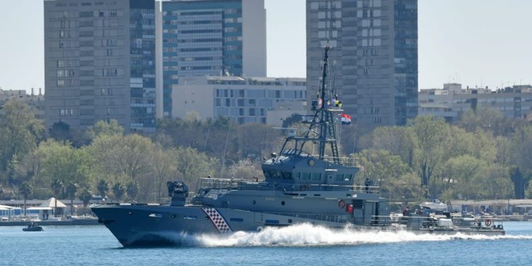 Javnost ima pravo znati istinu, MORH naručio četiri broda, a osigurao novac samo za jedan!