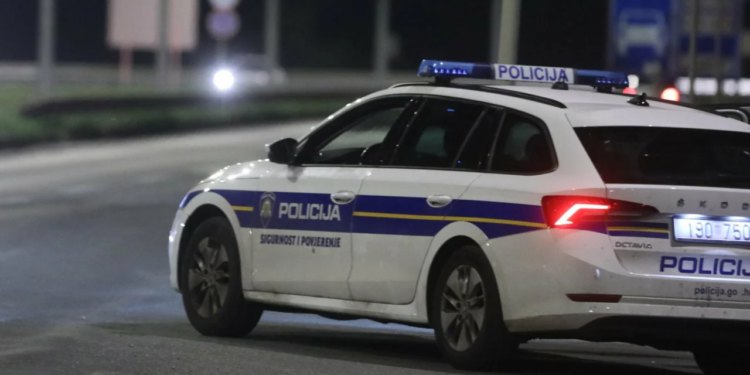 Knin: 27-godišnjak napuhao skoro dva promila, ostao bez vozačke i platio masnu globu