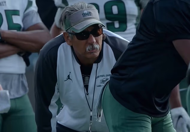 Kultni nogometni trener i zvijezda Last Chance U John Beam umro je u 66. godini nakon što je upucan u kampusu koledža