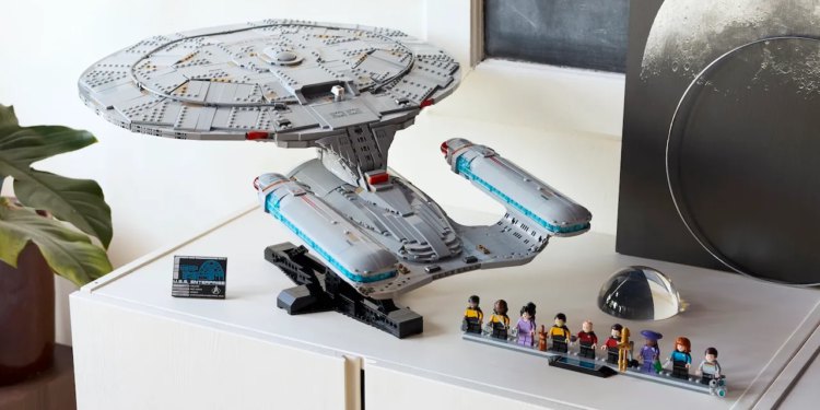 LEGO Star Trek USS Enterprise najavljen kao ovogodišnji set za Crni petak
