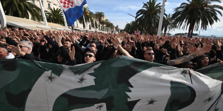 Mato Franković: ‘I ja sam, kao i ti, kao i svi pravi domoljubi, uvijek bio ZA DOM SPREMAN, ali ne za Hitlera, ne za Pavelića i ne za Tita, nego za…..’