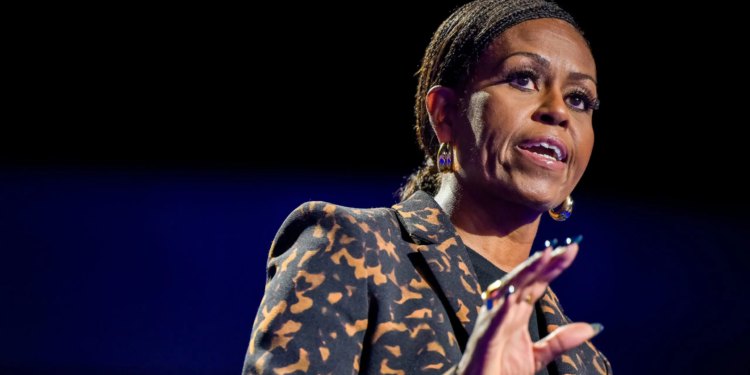 Michelle Obama kaže da Amerika ‘nije spremna’ za ženu predsjednicu nakon gubitka Harrisa