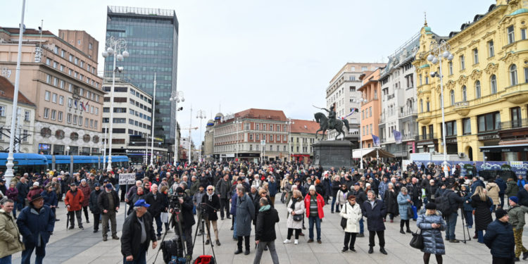 Mijenja se važno pravilo, jako će pogoditi umirovljenike: ‘Bit će im teško’