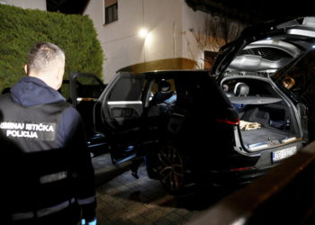 Mikulića policija dovodi u Zagreb, privedena još dvojica