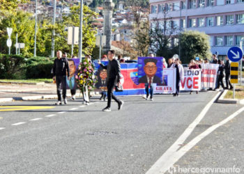 Ministar Šuta zamjerio medicinarima poruke s prosvjeda i poručio da nije nadležan za isplatu njihovih plaća