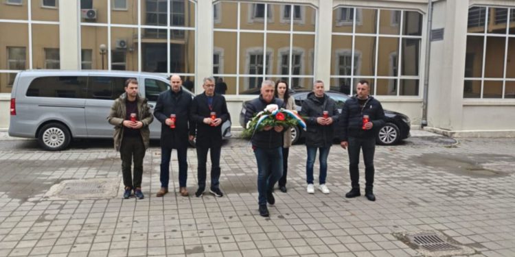 Miro Bulj položio vijence za Andriju Alčića i Ivana Poljaka Sokola