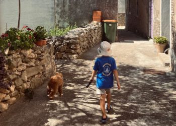 Mlada obitelj iz Zagreba preselila na Ugljan: ‘Ovdje je i šetnja do vrtića čarobna’