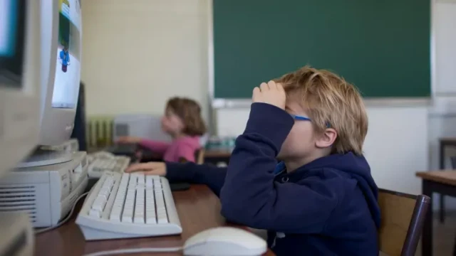 Mostarski učenici koriste računala stara i do 20 godina