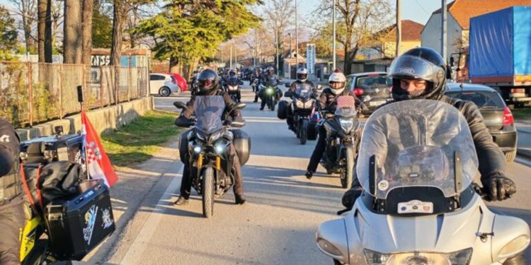 Moto karavana “Zajedno u ratu, zajedno u miru” stigla u Sinj
