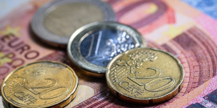 Mućke: U nas je godinama otvoren natječaj za muljatora godine. Prosudbena komisija uzima u obzir brzinu, količinu, ideju muljaže te sačuvan đon-obraz…