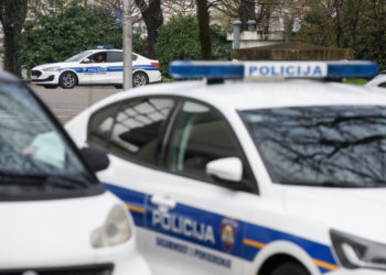 Na zidovima pored hrvatske škole osvanule jezive poruke Srbima