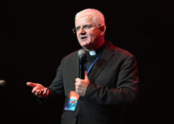 Nadbiskup Uzinić pozvao na zajedništvo, a ne povratak u prošlost: ‘Je li buđenje našeg hrvatskog naroda to da se stalno vraćamo u četrdesete i devedesete?’