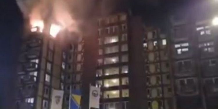 Najmanje 10 poginulih u strašnom požaru u Domu umirovljenika u Tuzli