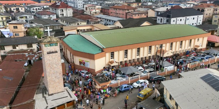 Naoružani napadači oteli su 52 djece iz katoličke škole u Nigeriji, kažu izvještaji