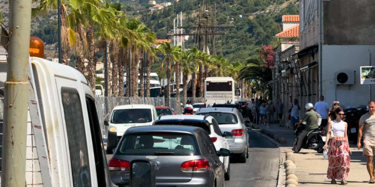 Ne obavezuju nas želje investitora već trebamo štititi Grad!