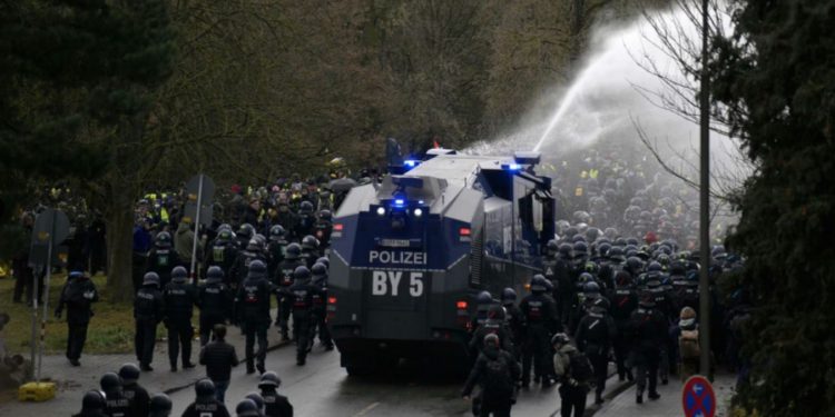 Njemački AfD pokušao osnovati omladinsko krilo stranke: Uslijedio je kaos nasilja