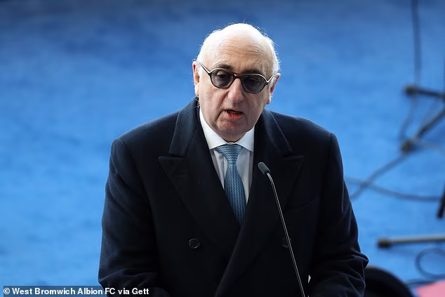 Nogometni superagent, koji je zastupao Garetha Balea, pod kaznenom je istragom zbog silovanja i mučenja ‘seksualne robinje’, za koju priznaje da je platila više od milijun funti da šuti