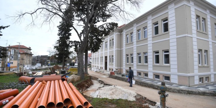 Nova zgrada Županije nije u vlasništvu Županije! “Ne idemo iz Doma županije dok se ne presele oni odjeli kojima plaćamo najam prostora”