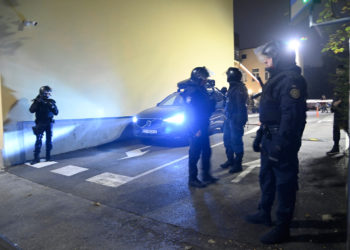Novi mučan slučaj nasilja u Zagrebu: Učenik udara drugoga dok je na podu, djeca navijaju