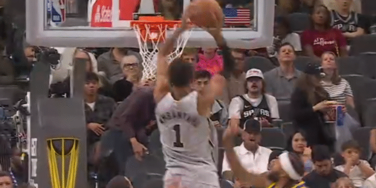 Obrana posložena? Wembanyama la "prekinuti" s ludim zakucavanjem