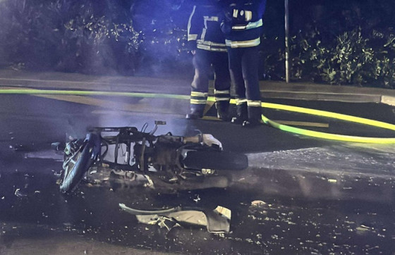 Okolnosti nesreće u kojoj je izgorio motocikl: Motorist zadobio teške ozljede, poznato kako je do sudara došlo