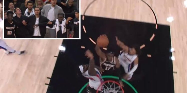 Okongwu, vrlo nasilno zakucavanje: klupa se ne može zadržati