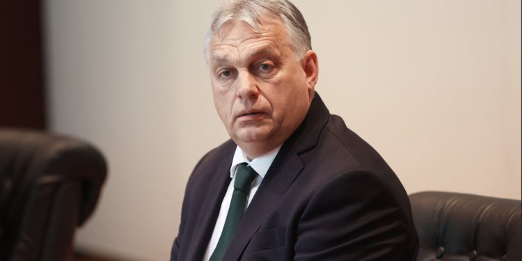 Orban zaprijetio Hrvatskoj, pa povukao očajnički potez: Strah mu viri iz očiju