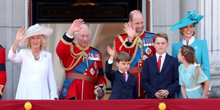 Osramoćeni britanski bivši princ Andrew mogao bi biti izbačen iz nasljedne linije – Telegraph – RT World News