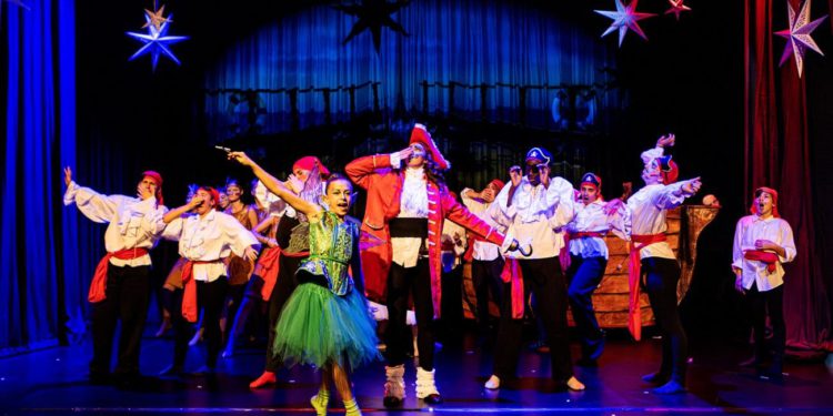 Petar Pan – bajkovit spoj glazbe, plesa i mašte koji će Koncertni laboratorij Hrvatskog doma pretvoriti u nezaobilazno mjesto predblagdanske umjetničke čarolije