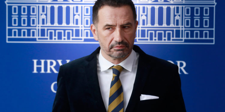 Peternel upozorava Hrvate: ‘Svi pričaju o mom estetskom zahvatu, a znate što događalo u pozadini za to vrijeme?’