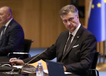 Plenković razriješio niz šefova uprava, cijeli HDZ u šoku: ‘Ni ministri nisu znali’