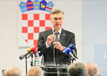 Plenković zagrmio: ‘Ta izložba nije bila primjerena, naše temelje čini Domovinski rat’